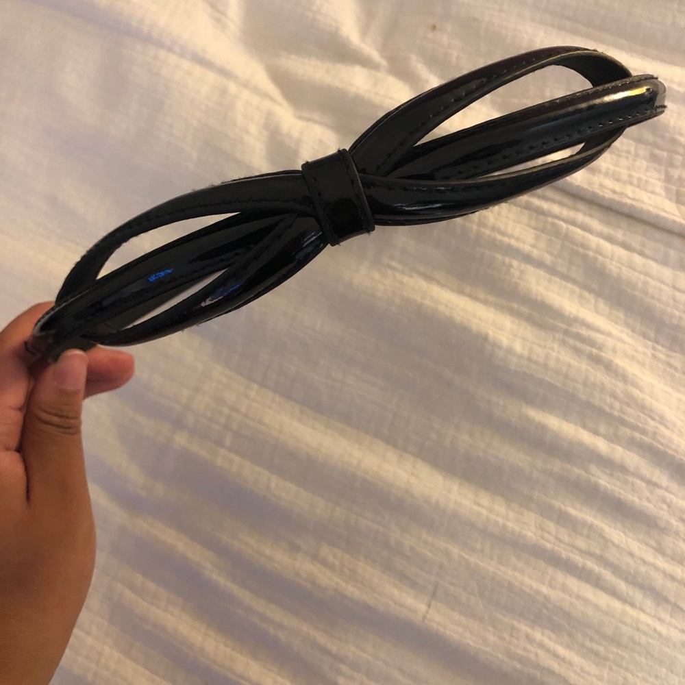 White House Black Market Bow Belt